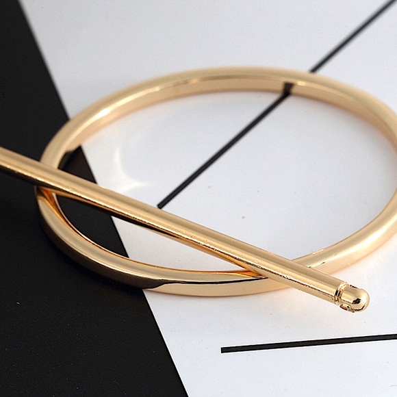 ⚜️𝟯𝟬%𝗢𝗙𝗙 𝗯𝘂𝗻𝗱𝗹𝗲𝘀 𝟯+⚜️ NEW Large Round Bar Barrette - Picture 9 of 10